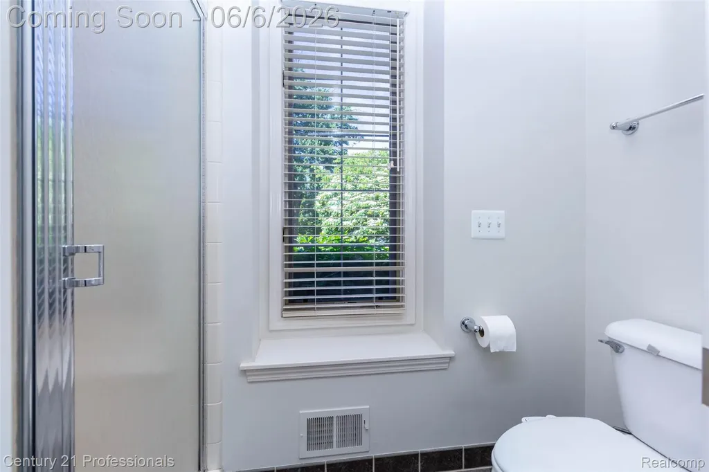 29401 Windmill Court Farmington Hills City MI 48334