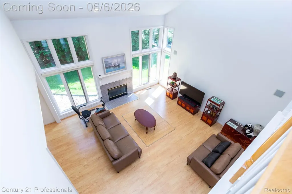 29401 Windmill Court Farmington Hills City MI 48334