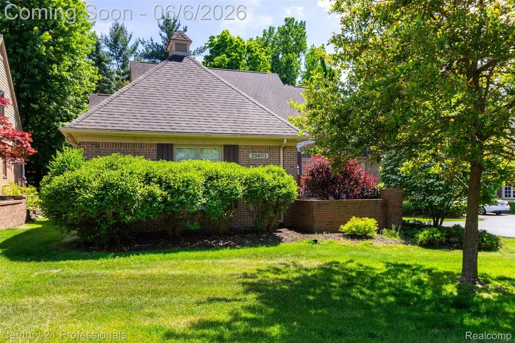 29401 Windmill Court Farmington Hills City MI 48334