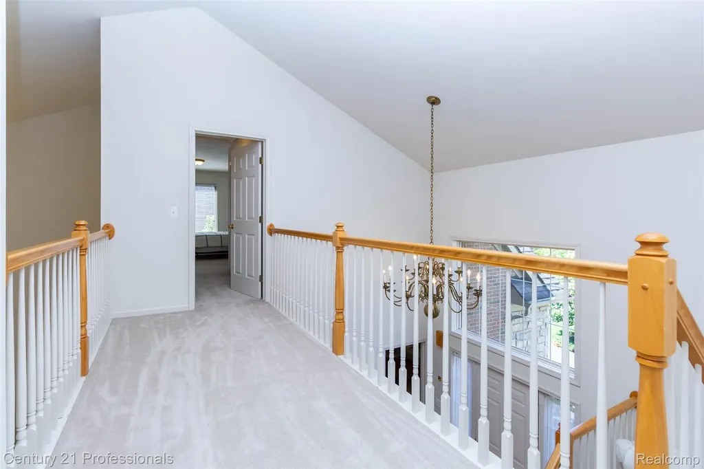 29401 Windmill Court Farmington Hills City MI 48334