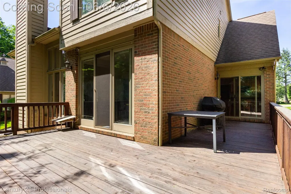 29401 Windmill Court Farmington Hills City MI 48334