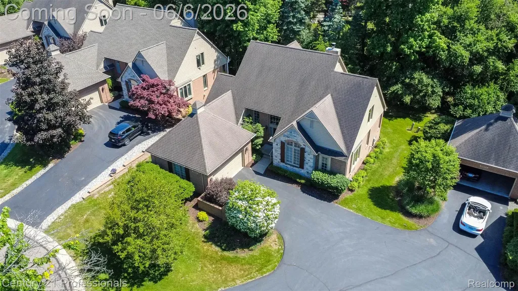 29401 Windmill Court Farmington Hills City MI 48334