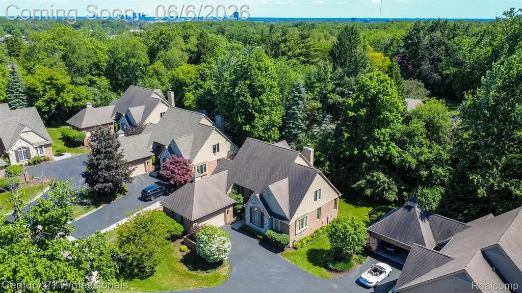 29401 Windmill Court Farmington Hills City MI 48334