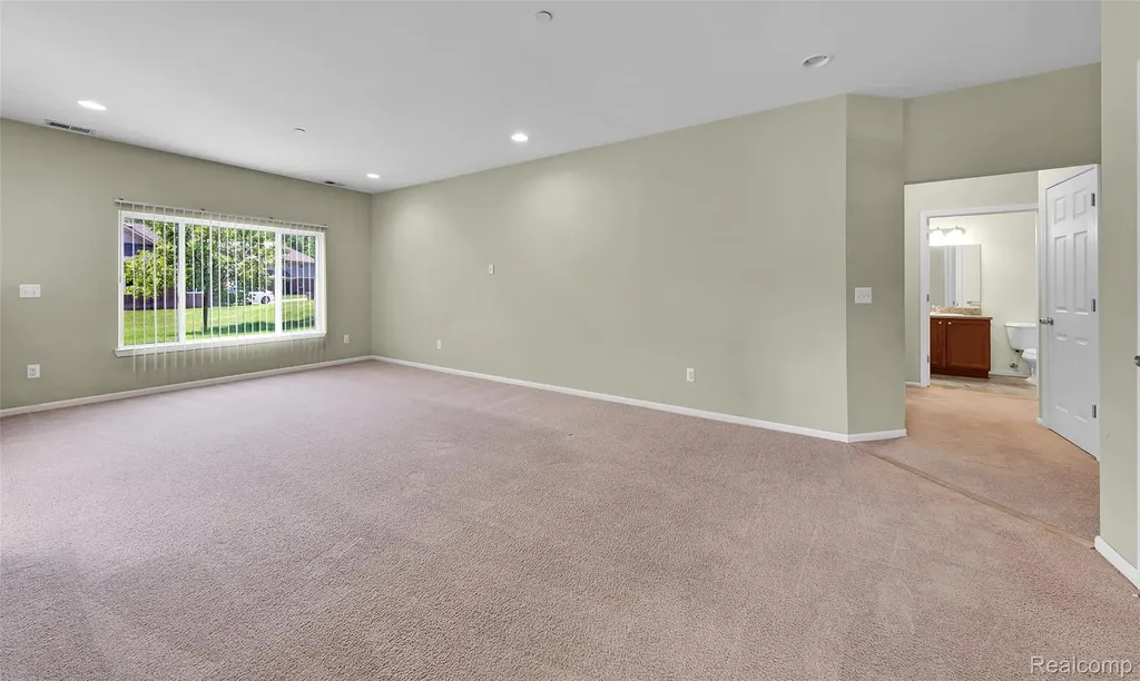 14350 Shadywood Drive Sterling Heights City MI 48312