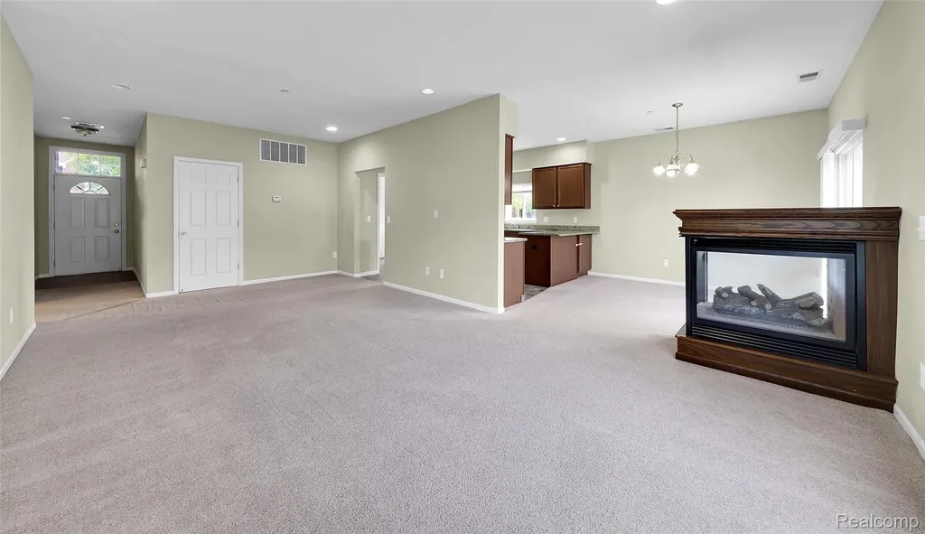 14350 Shadywood Drive Sterling Heights City MI 48312