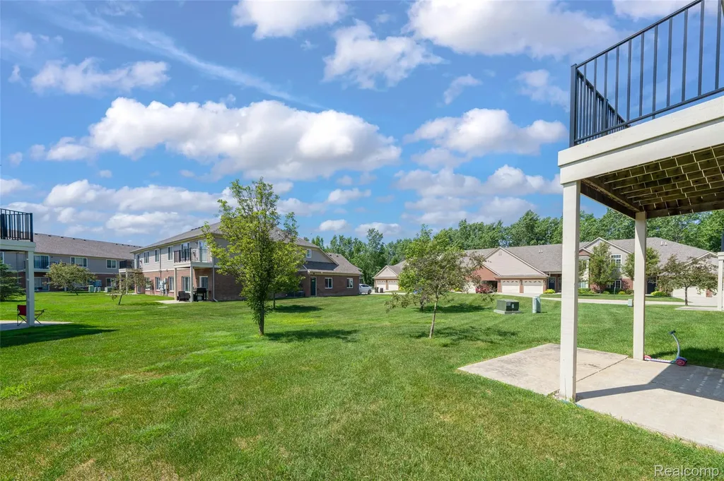 14350 Shadywood Drive Sterling Heights City MI 48312