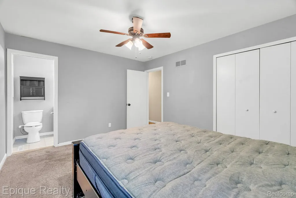 8052 Dungarvin Drive Grand Blanc Charter Township MI 48439