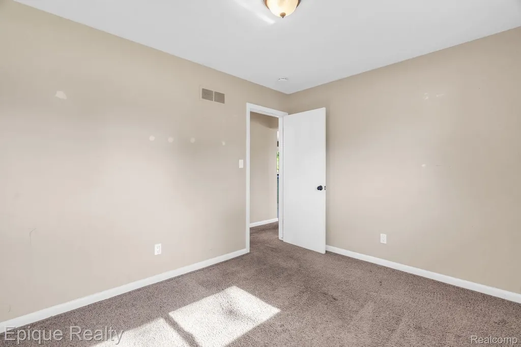 8052 Dungarvin Drive Grand Blanc Charter Township MI 48439