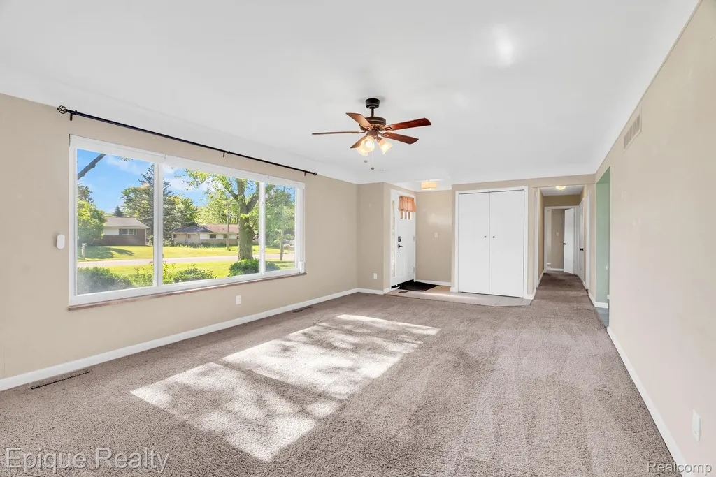 8052 Dungarvin Drive Grand Blanc Charter Township MI 48439
