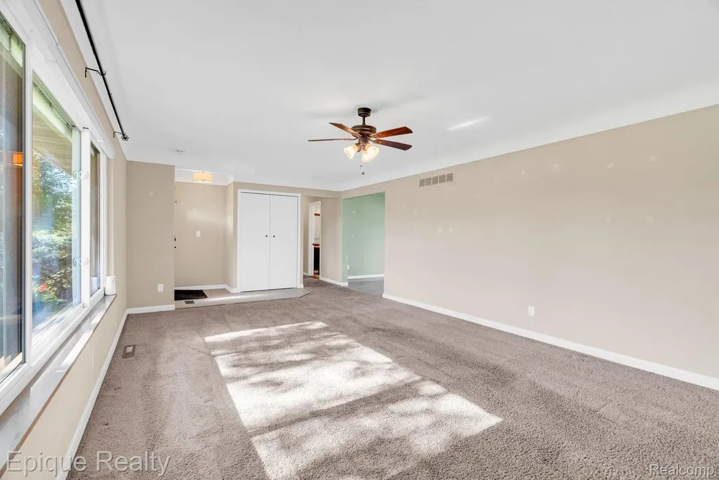 8052 Dungarvin Drive Grand Blanc Charter Township MI 48439