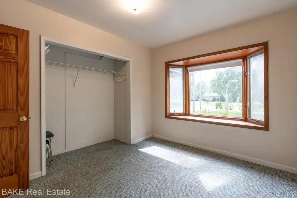 10195 Stark Road Livonia City MI 48150