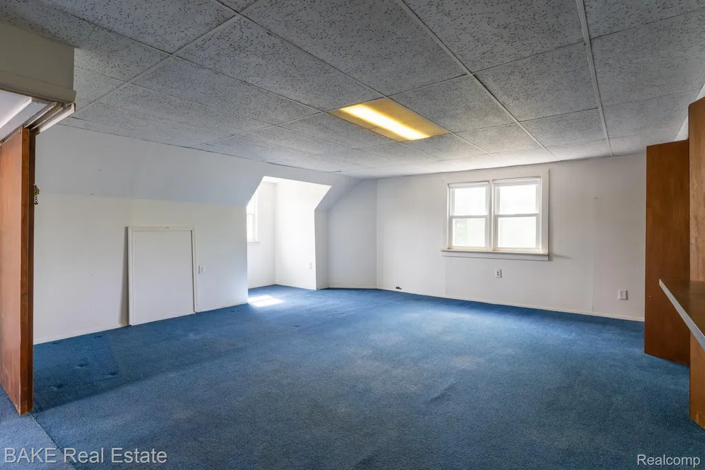 10195 Stark Road Livonia City MI 48150