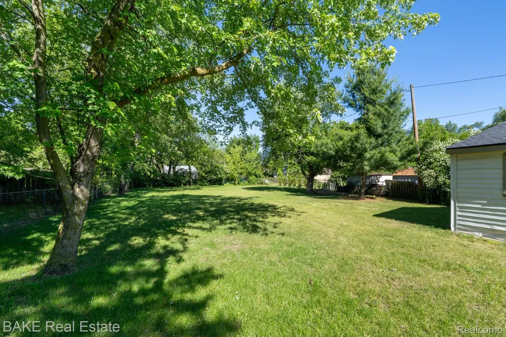 10195 Stark Road Livonia City MI 48150