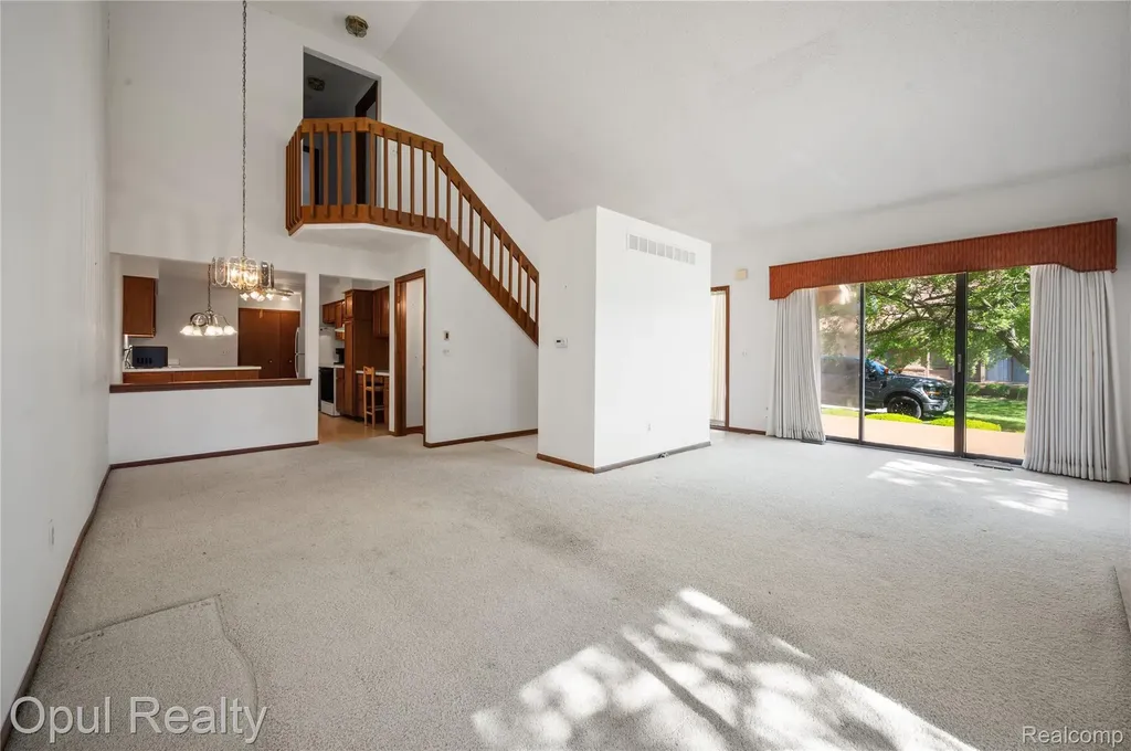 37440 N Laurel Park Drive Livonia City MI 48152