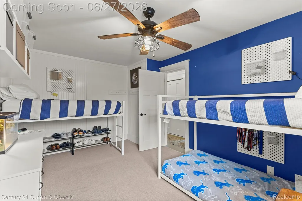 22511 Cherry Hill Street Dearborn City MI 48124