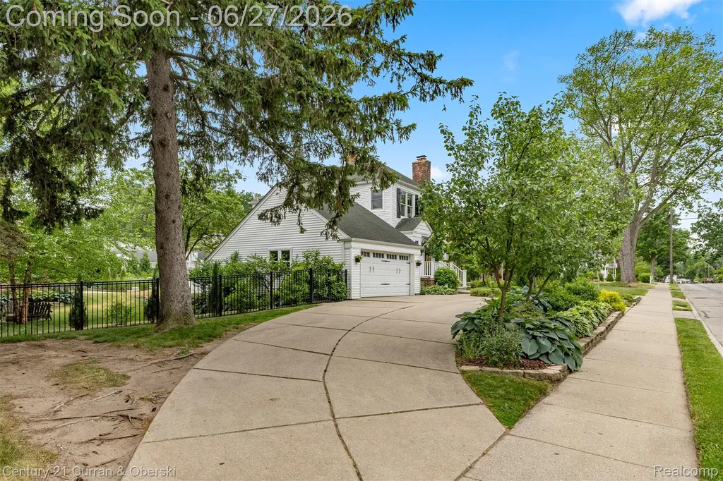 22511 Cherry Hill Street Dearborn City MI 48124