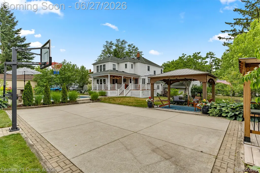22511 Cherry Hill Street Dearborn City MI 48124