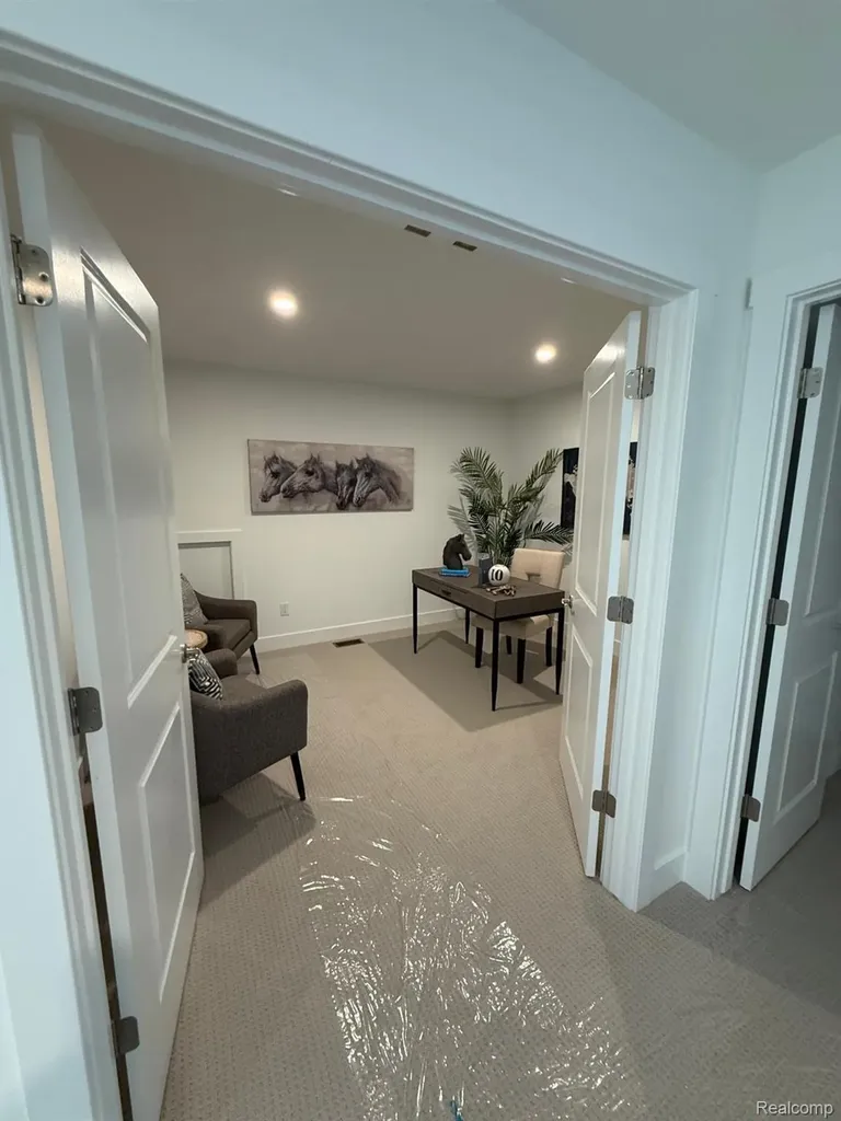5342 Vista Lane West Bloomfield Charter Township MI 48323