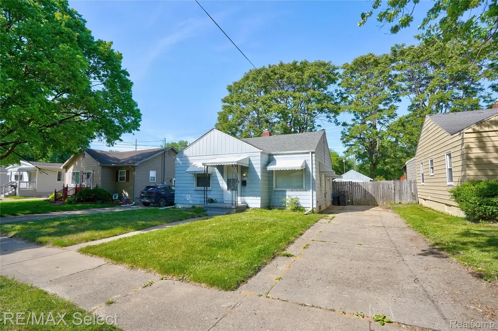 4305 Pengelly Road Flint City MI 48507