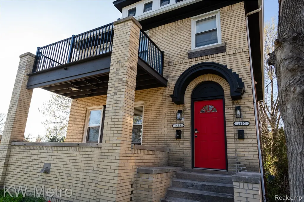 1452 Collingwood Street Detroit City MI 48206