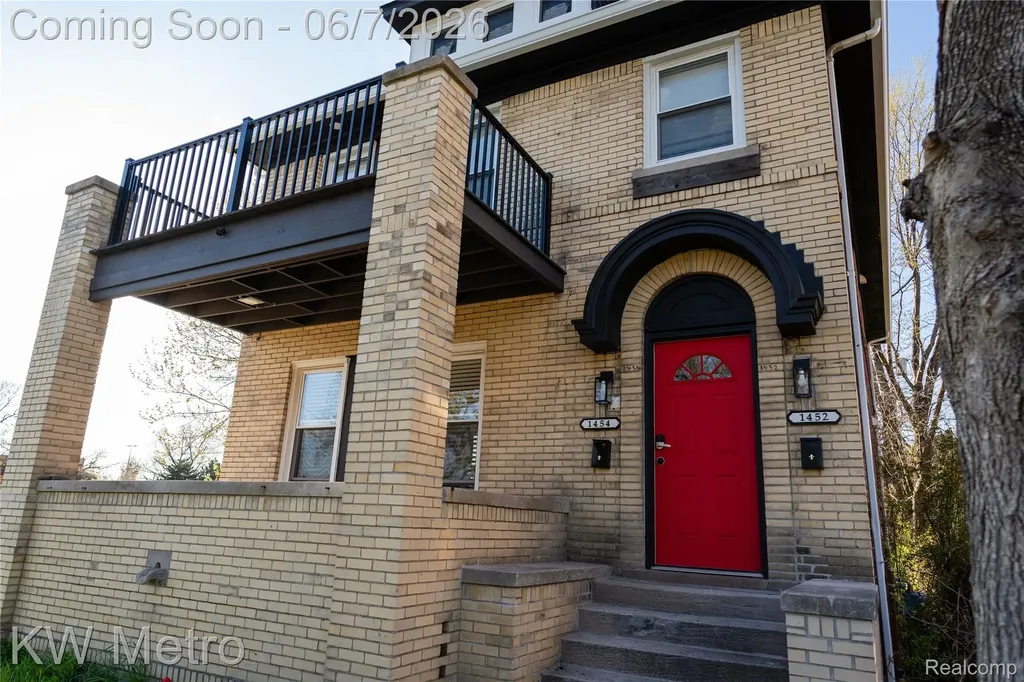 1452 Collingwood Street Detroit City MI 48206