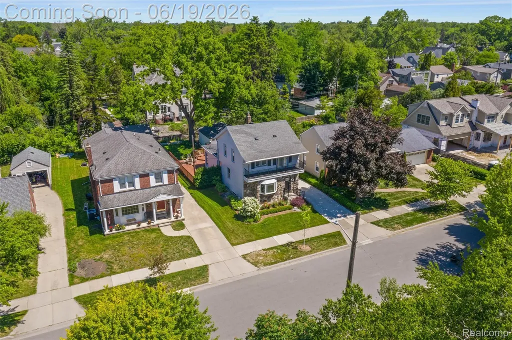 10504 Borgman Avenue Huntington Woods City MI 48070
