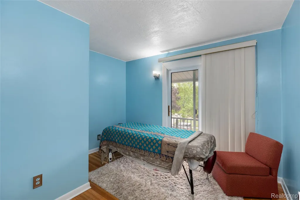 10504 Borgman Avenue Huntington Woods City MI 48070