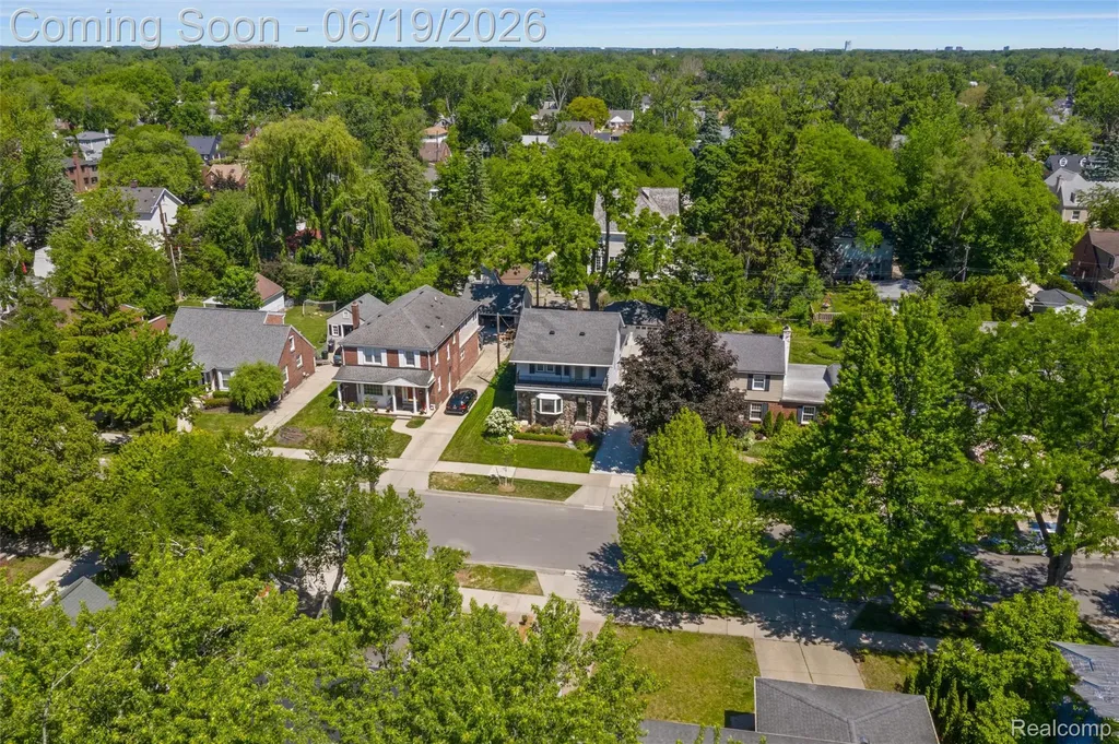 10504 Borgman Avenue Huntington Woods City MI 48070
