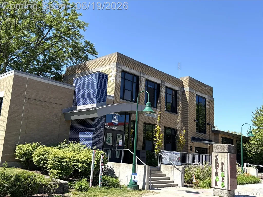 10504 Borgman Avenue Huntington Woods City MI 48070