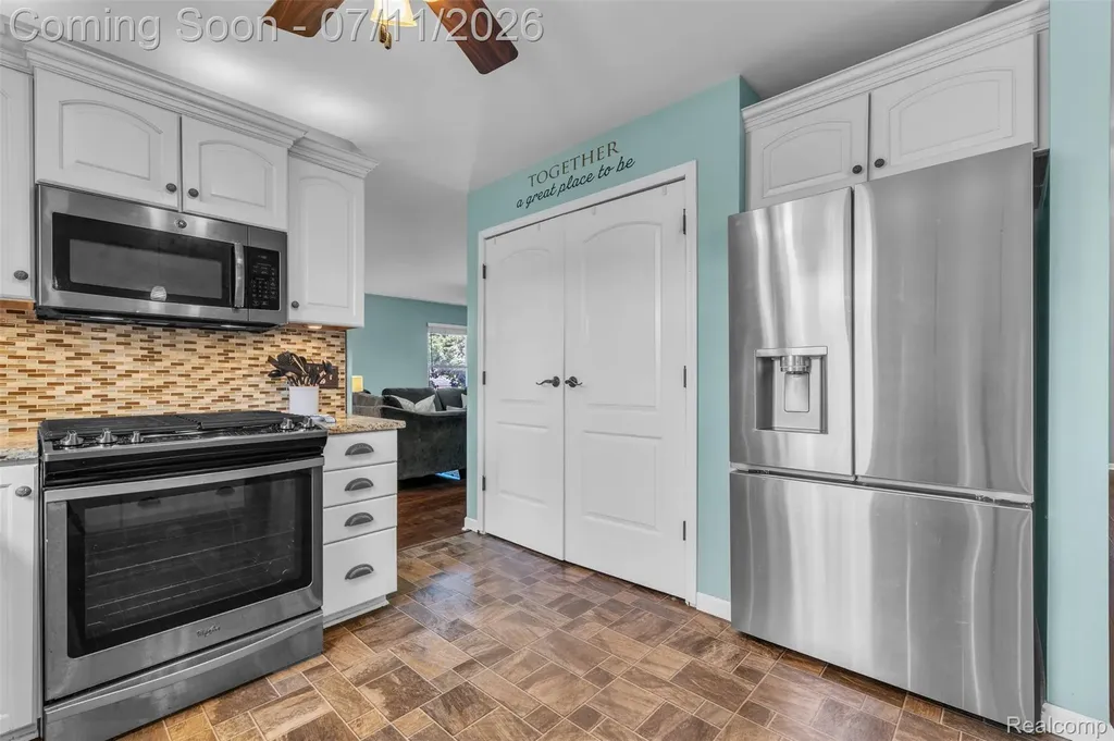 3955 Forest Edge Drive Commerce Charter Township MI 48382