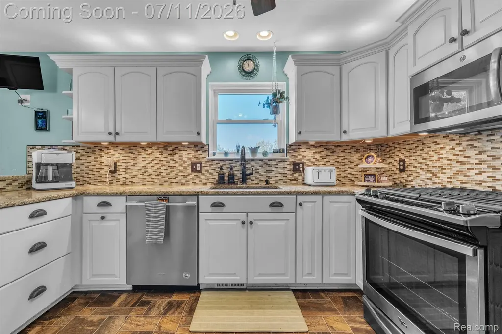 3955 Forest Edge Drive Commerce Charter Township MI 48382
