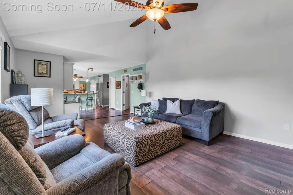 3955 Forest Edge Drive Commerce Charter Township MI 48382