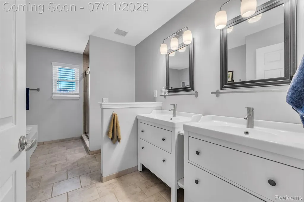 3955 Forest Edge Drive Commerce Charter Township MI 48382