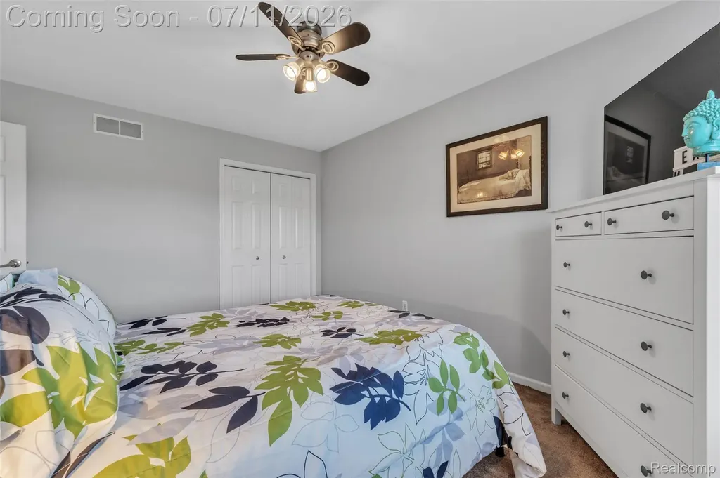 3955 Forest Edge Drive Commerce Charter Township MI 48382
