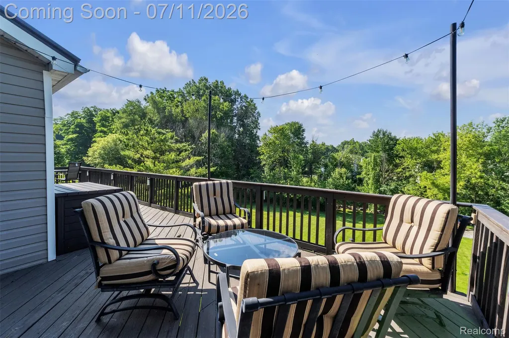3955 Forest Edge Drive Commerce Charter Township MI 48382