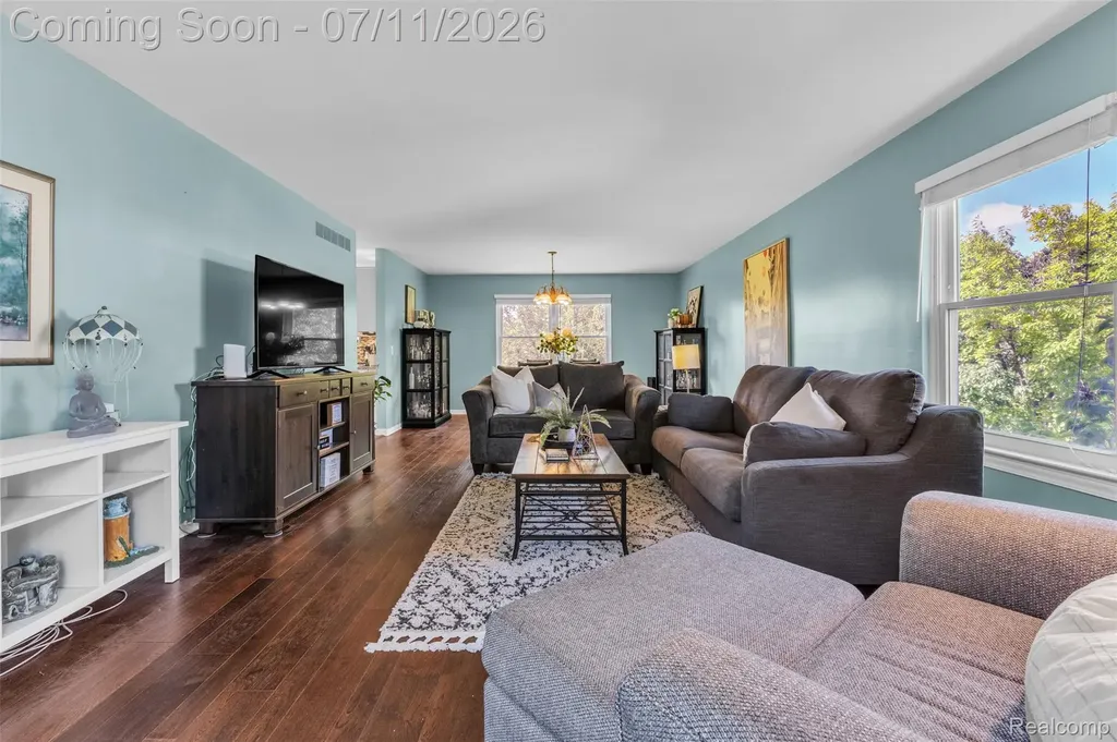 3955 Forest Edge Drive Commerce Charter Township MI 48382