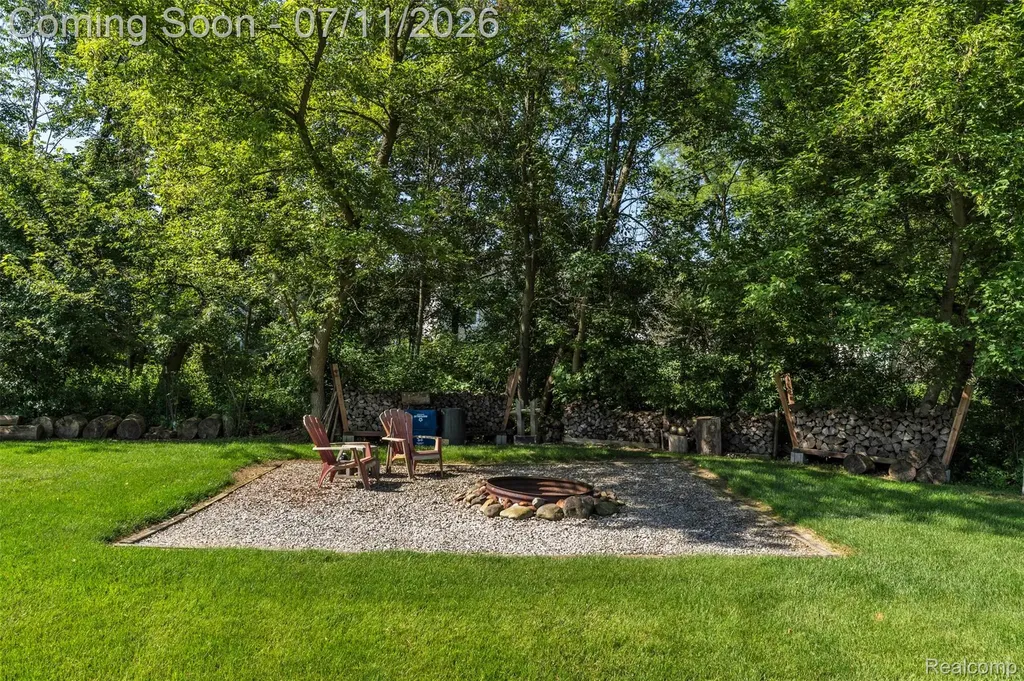 3955 Forest Edge Drive Commerce Charter Township MI 48382