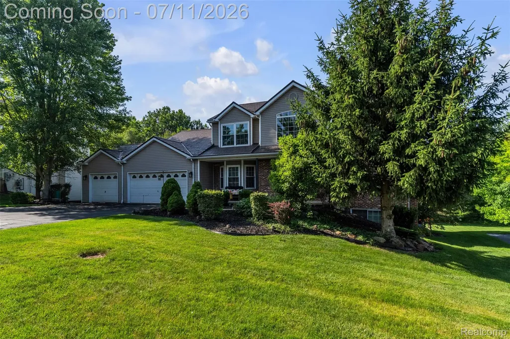 3955 Forest Edge Drive Commerce Charter Township MI 48382