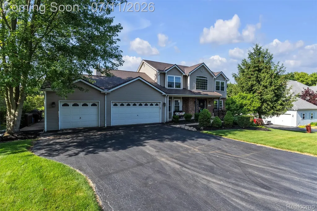 3955 Forest Edge Drive Commerce Charter Township MI 48382