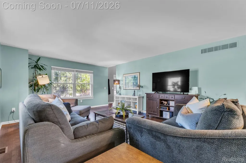 3955 Forest Edge Drive Commerce Charter Township MI 48382