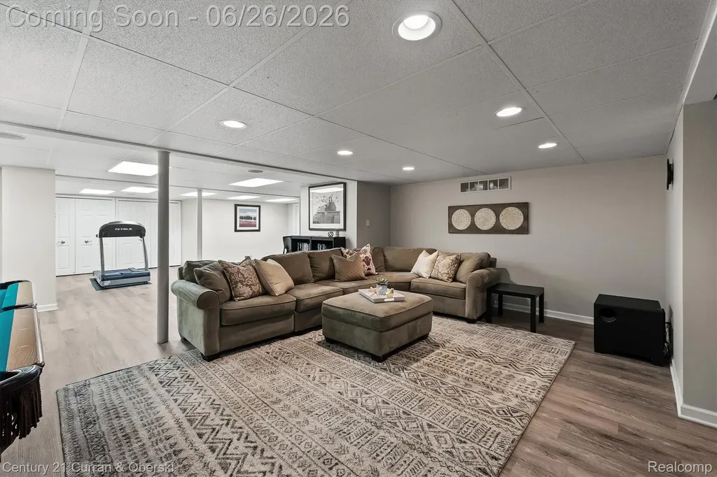 22217 Hazelton Court Novi City MI 48374