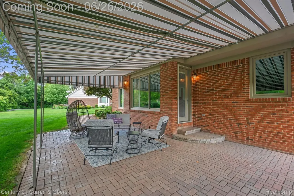 22217 Hazelton Court Novi City MI 48374