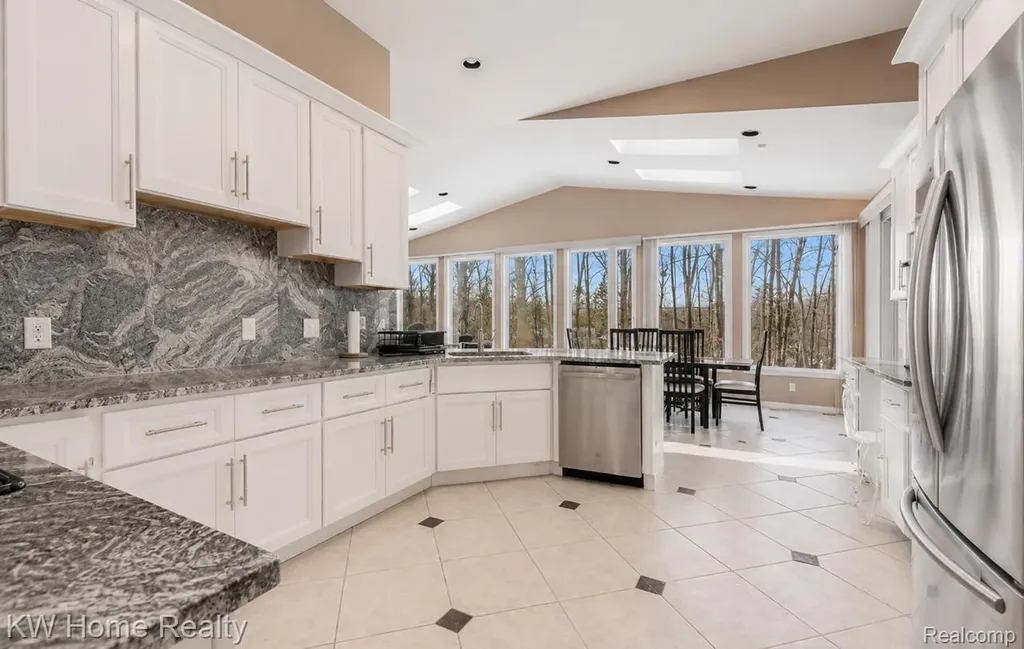 7143 Yarmouth Court West Bloomfield Charter Township MI 48322