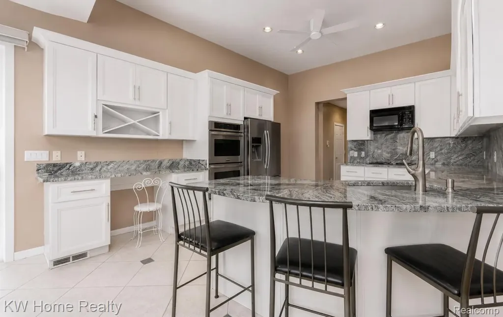 7143 Yarmouth Court West Bloomfield Charter Township MI 48322