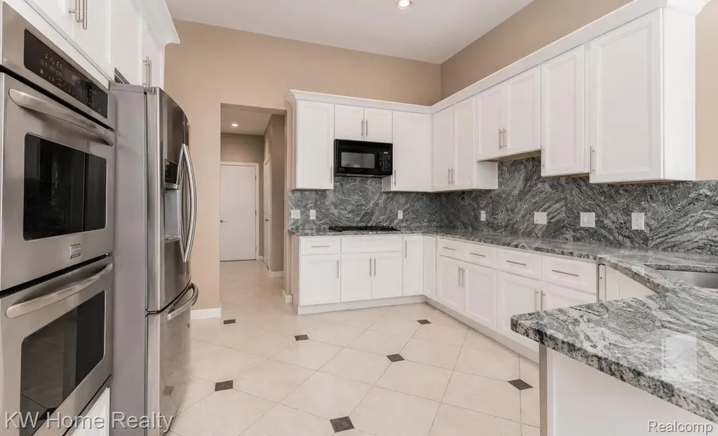7143 Yarmouth Court West Bloomfield Charter Township MI 48322