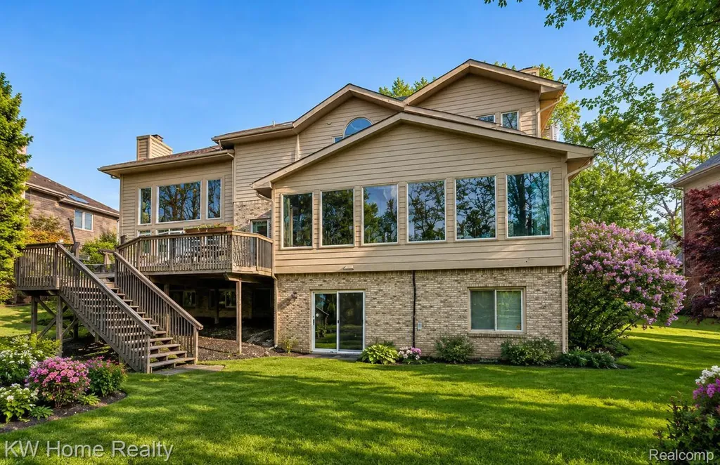 7143 Yarmouth Court West Bloomfield Charter Township MI 48322