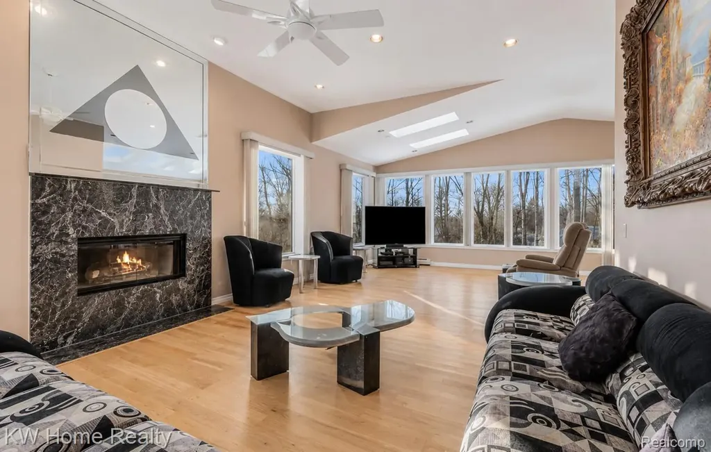 7143 Yarmouth Court West Bloomfield Charter Township MI 48322