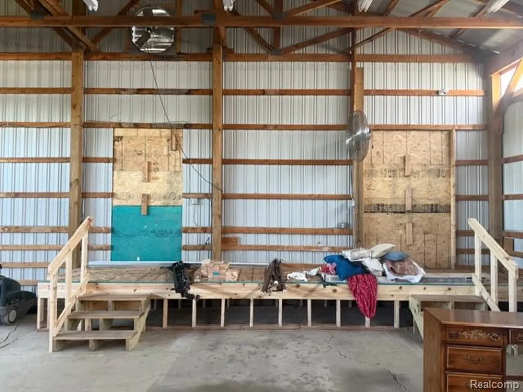 3328 Associates Drive Burton City MI 48529