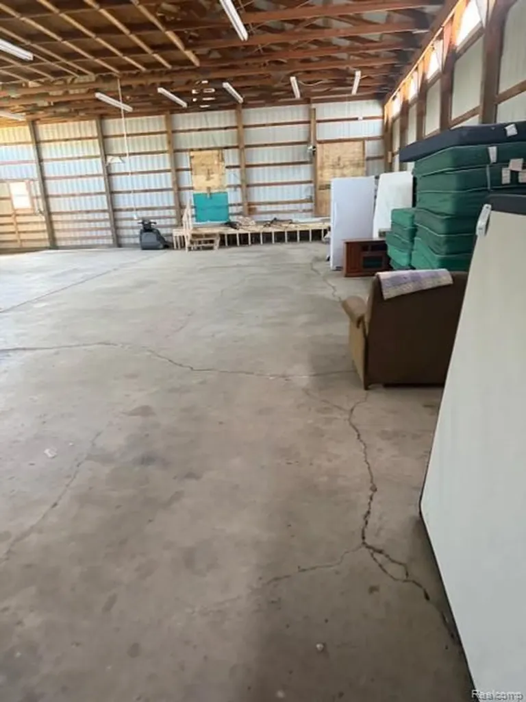3328 Associates Drive Burton City MI 48529