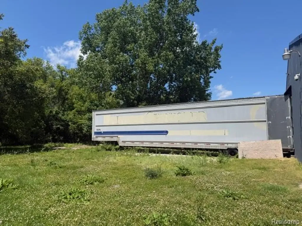 3328 Associates Drive Burton City MI 48529